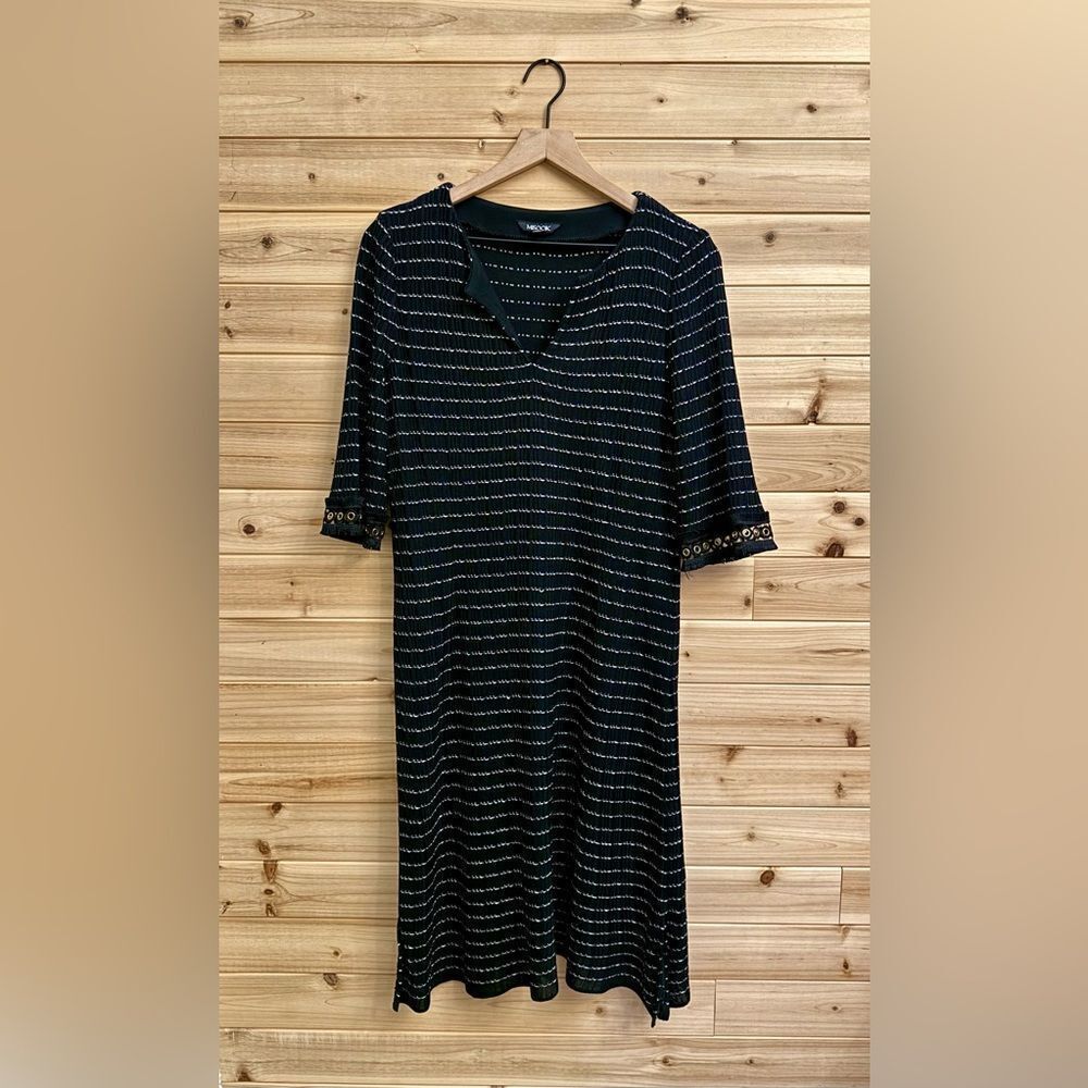 Misook Size Medium V Neck Striped Knit Knee Length Cocktail Dress LBD